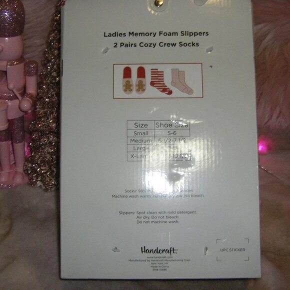 Pink Gingerbread Fuzzy Slippers & Socks *3 Piece Set* Women's Sizes Boxed - Picture 9 of 9